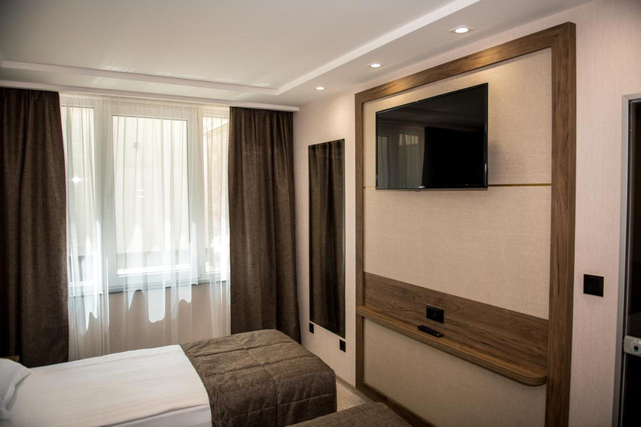 Arletti Hotel รูเซ ภายนอก รูปภาพ