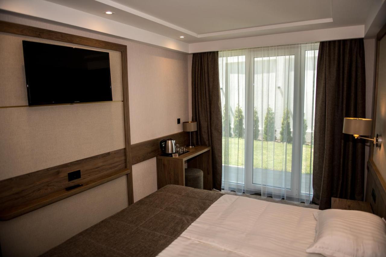 Arletti Hotel รูเซ ภายนอก รูปภาพ