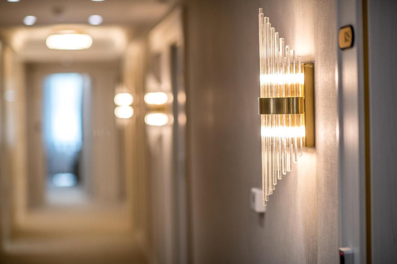 Arletti Hotel รูเซ ภายนอก รูปภาพ